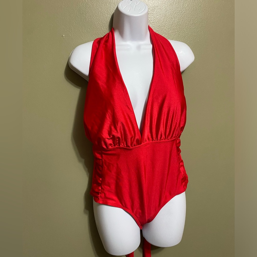 Nicole Miller One Piece Convertible with Side Ruching Swimsuit, Size L